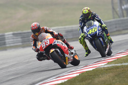 Marc Marquez, Repsol Honda Team y Valentino Rossi, Yamaha Factory Racing
