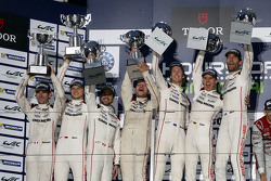 Podium: 1. Timo Bernhard, Mark Webber, Brendon Hartley, Porsche Team; 2. Romain Dumas, Neel Jani, Ma