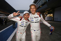 Weltmeister 2015 mit Porsche: Timo Bernhard und Brendon Hartley, Porsche Team