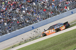 Tony Stewart, Stewart-Haas Racing Chevrolet, mit Dreher