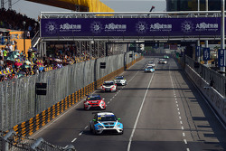 Stefano Comini, SEAT Leon, Target Competition; Jordi Oriola, SEAT Leon, Target Competition