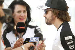 Fernando Alonso, McLaren con i giornalisti