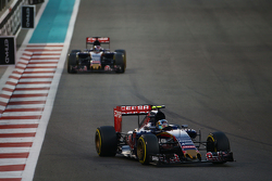 Carlos Sainz Jr., Scuderia Toro Rosso STR10