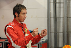 Valentino Rossi testet den Ferrari F2008