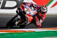 Lorenzo domina en Valencia y Márquez suma su 26° caída del año