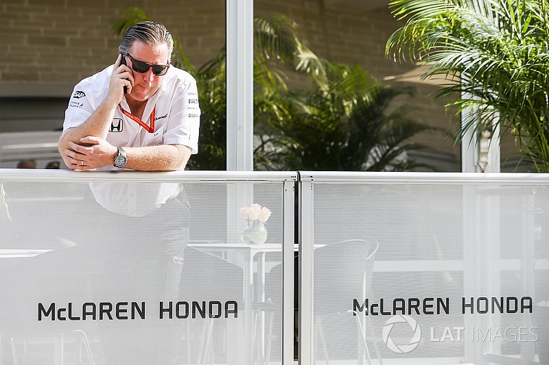 Brown: McLaren 2017'de şampiyonluk savaşı verirmiş gibi çalıştı