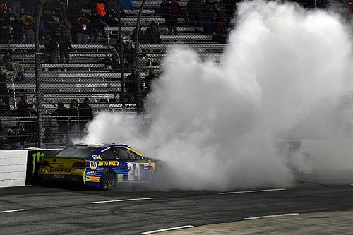 Chase Elliott "no puede remediar" el incidente con Hamlin en  Martinsville