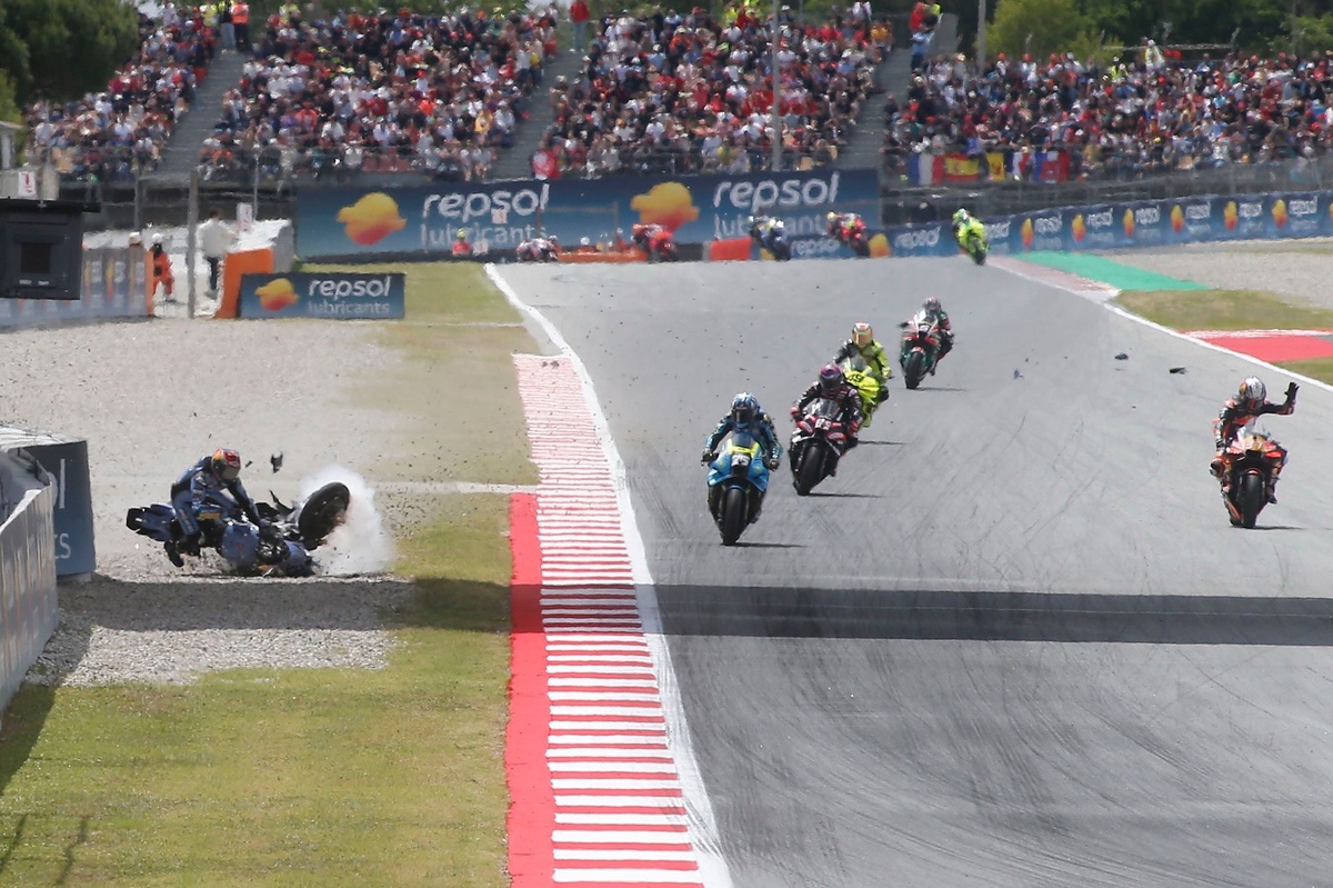 Alex Marquez undergoes successful surgery after Barcelona crash
