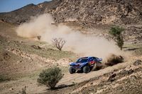 Sainz salva un d&iacute;a trampa en el Dakar: "No interesaba arriesgar"