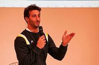 Prost: Renault terá que mostrar que 2021 será melhor se quiser manter Ricciardo