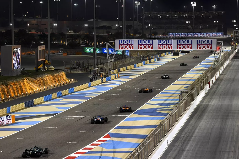 Lando Norris, McLaren MCL35M, Daniel Ricciardo, McLaren MCL35M, Fernando Alonso, Alpine A521, and Lance Stroll, Aston Martin AMR21