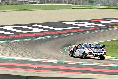 Дощ, емоції та розбиті авто - Імола, Time Attack Italia!