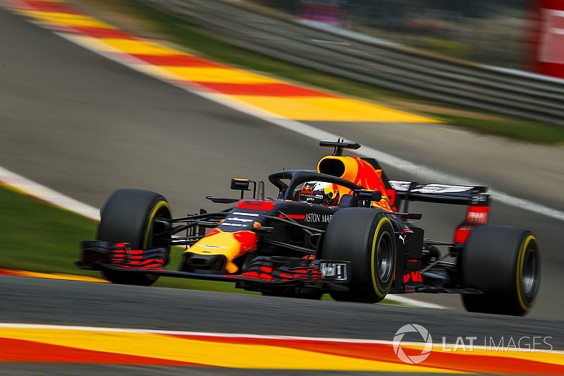 Ricciardo confused by time loss