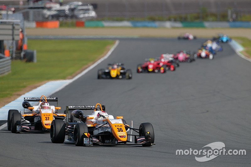 全日本F3第11戦もてぎ:坪井翔が一度もトップを譲らず連勝
