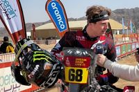 Tosha quiere "sobrevivir" tras el apret&oacute;n de KTM en el comienzo del Dakar