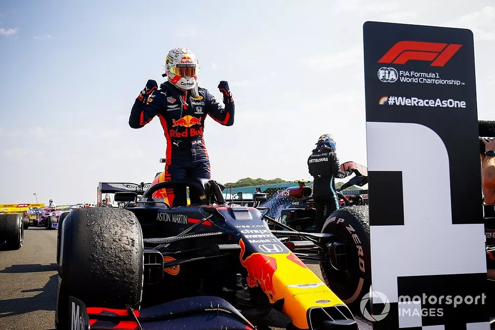 Race Winner Max Verstappen, Red Bull Racing celebrates in Parc Ferme 