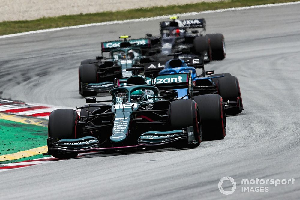 Lance Stroll, Aston Martin AMR21, Fernando Alonso, Alpine A521, Sebastian Vettel, Aston Martin AMR21, and Pierre Gasly, AlphaTauri AT02