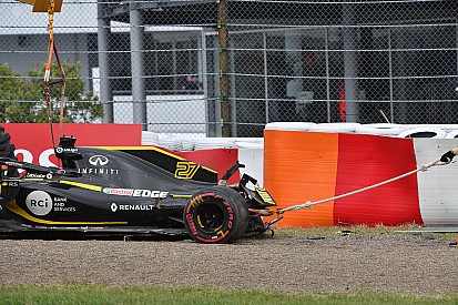 Hülkenberg összetört Renault-ja a Japán Nagydíjról