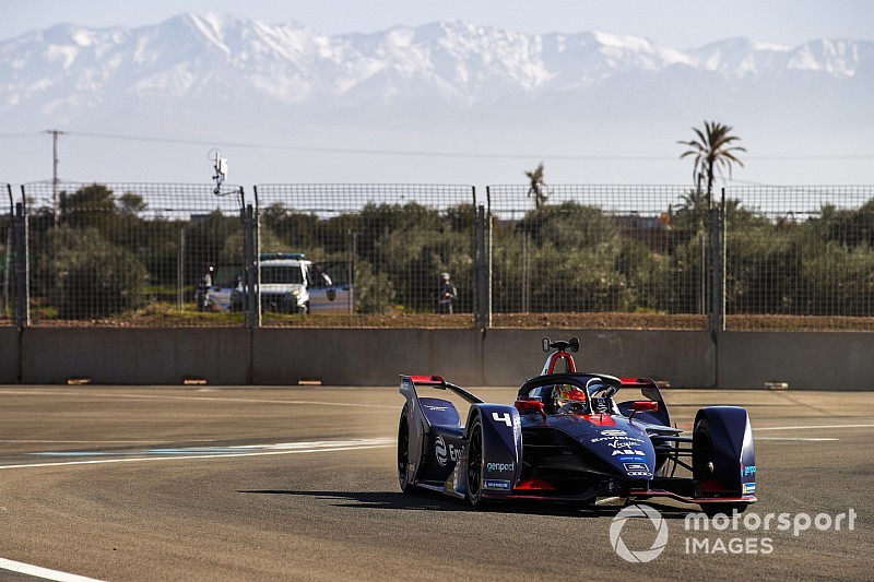 Marrakesh, Libere 1: Frijns vola subito al comando e precede Da Costa