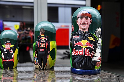 Marko: "Verstappen az egyetlen, aki Hamilton szintjén tud vezetni"