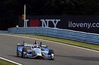 Dixon lidera la segunda práctica  y Muñoz en 14°