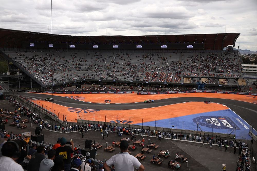 Ambiente en el Aut&oacute;dromo Hermanos Rodr&iacute;guez