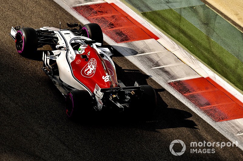 Чутки: нова машина Sauber першою серед усіх виїде на трасу
