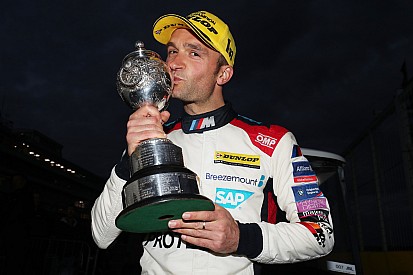 Can a champion be worthy if he only won one race?