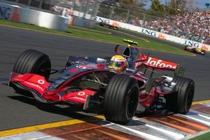 Lewis Hamilton avait presque sign&eacute; chez Sauber pour ses d&eacute;buts en F1