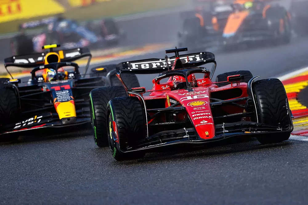 Charles Leclerc, Ferrari SF-23, Sergio Perez, Red Bull Racing RB19