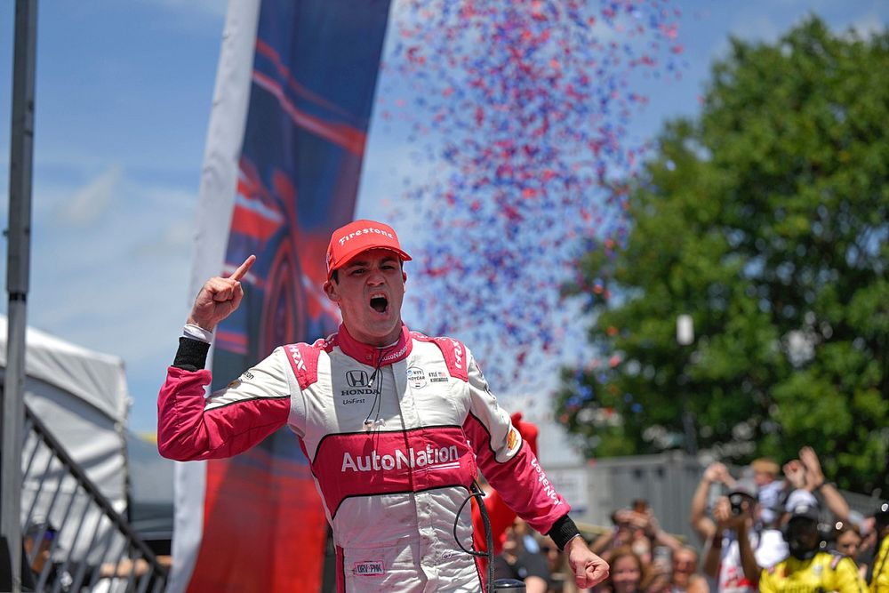 #27: Kyle Kirkwood, Andretti Autosport Honda, winner