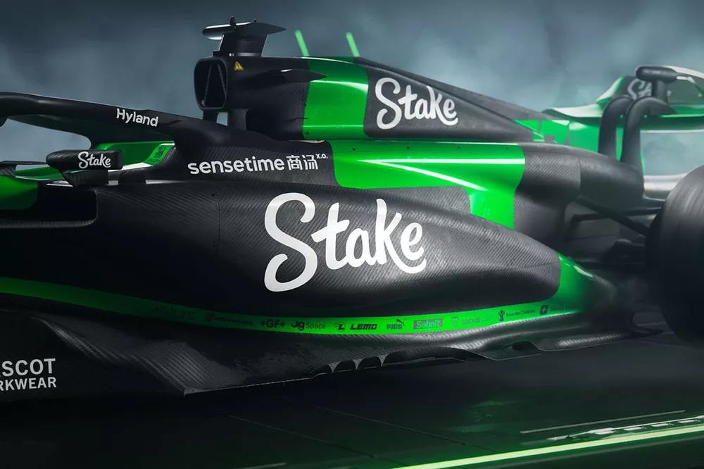 Stake F1 C44 Sidepods and floor edge