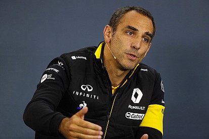 Renault dient Verstappen van repliek: “Max moet focussen op eigen auto”