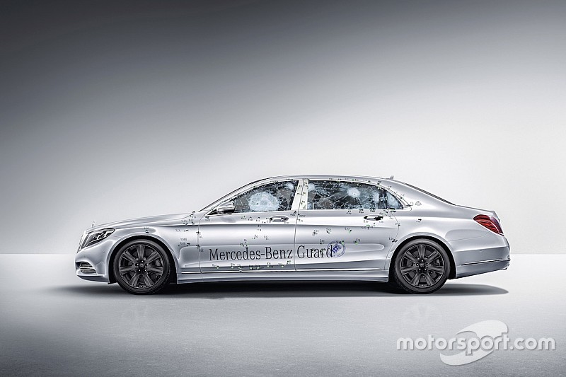 Mercedes-Maybach S 600 Guard zelfs met explosieven niet te slopen