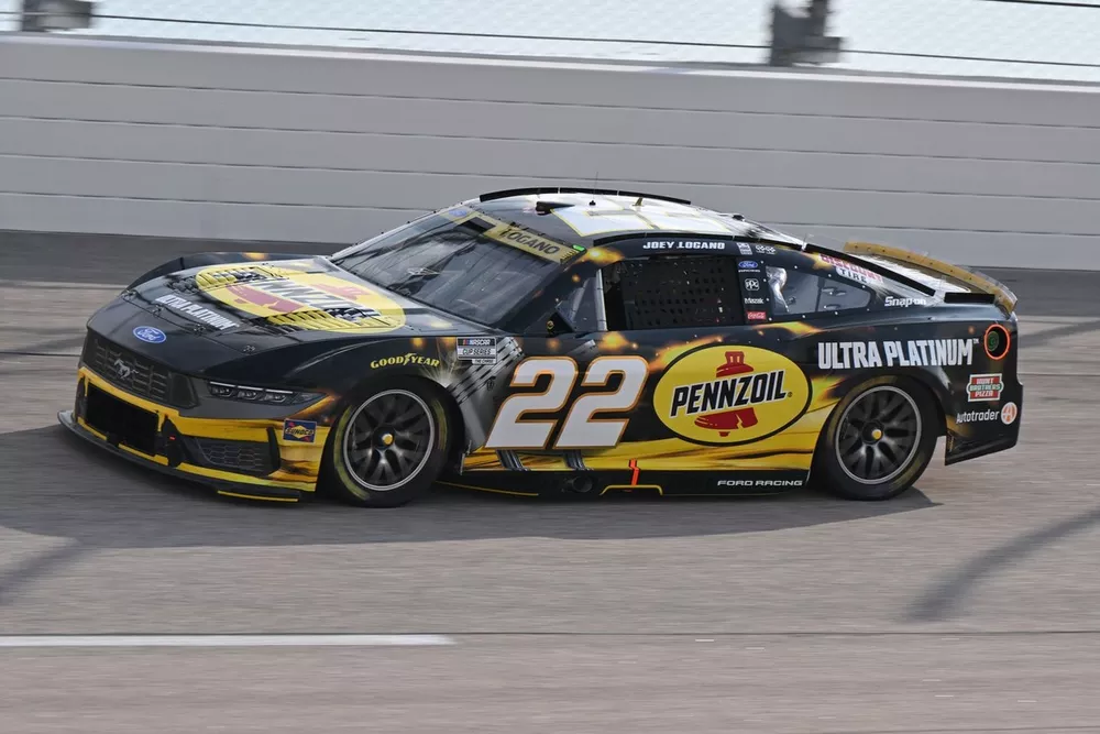 Joey Logano, Team Penske