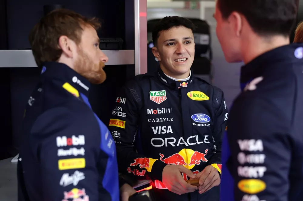 Isack Hadjar, Red Bull Racing