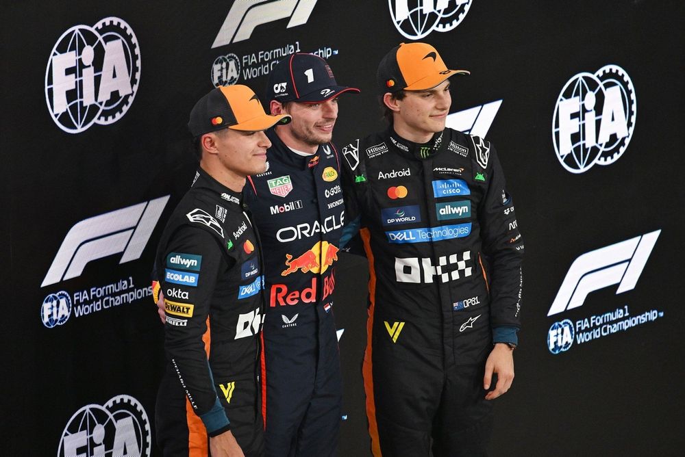 Lando Norris, McLaren, Oscar Piastri, McLaren, Max Verstappen, Red Bull Racing
