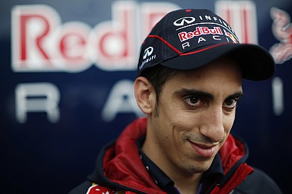 Буэми прошел подгонку сиденья в Toro Rosso