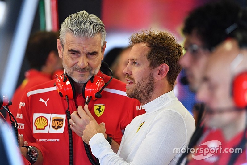 Arrivabene: Vettel ainda será campeão mundial com a Ferrari