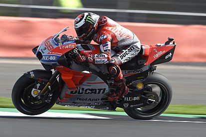 Lorenzo é pole em quali ‘interminável’ em Silverstone