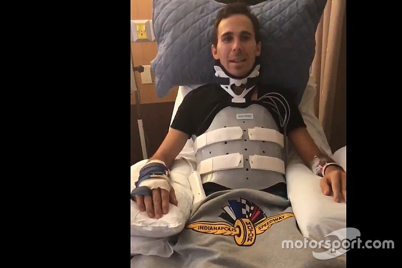 Wickens enfrenta recuperação com bom humor