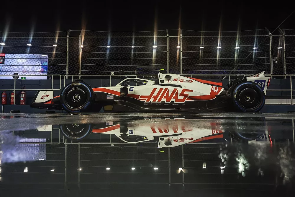Mick Schumacher, Haas VF-22, heads to the grid