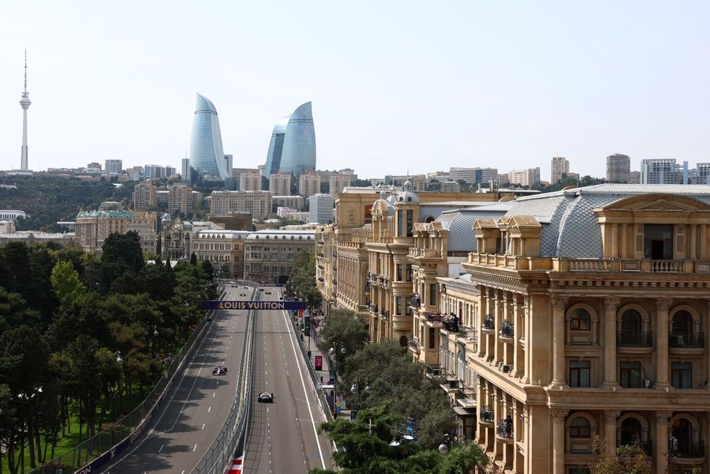 Pierre Gasly, Alpine, Oliver Bearman, Haas F1 Team