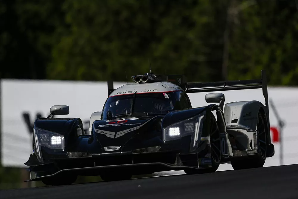 #01: Cadillac Racing, Cadillac DPi, DPi: Renger van der Zande, Sebastien Bourdais