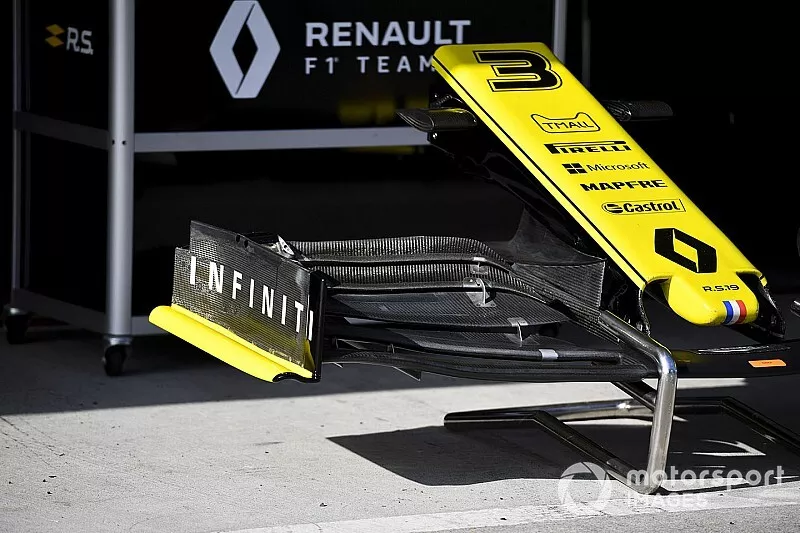 Aler&oacute;n delantero del Renault R.S.19 