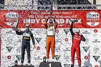 Victoria de McLaughlin en Barber, O'Ward cuarto y Canapino 26°