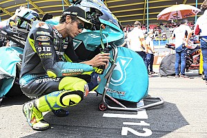 VR46 バレンティーノロッシ　アンブレラ　傘　MOTOGP VR46 バレンティーノロッシアンブレラ傘MOTOGP