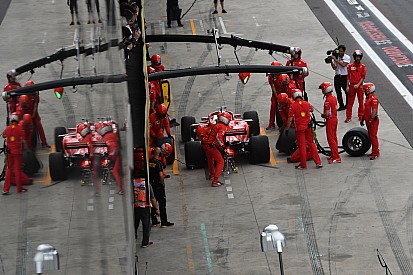 Mercedes: Ferrari стала фаворитом ГП Бразилії після вдалого ризику з шинами