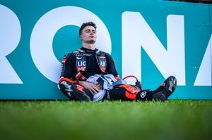 Manu González, tras caerse en Sepang: "Tenemos la moral alta, iremos a muerte"