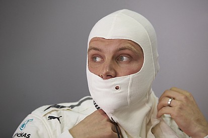 Mercedes: é “prioridade” ajudar Bottas a se recuperar na F1